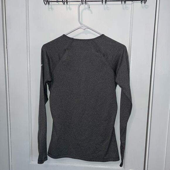 Nike Pro womens gray long sleeve fleece top size M - Picture 6 of 6